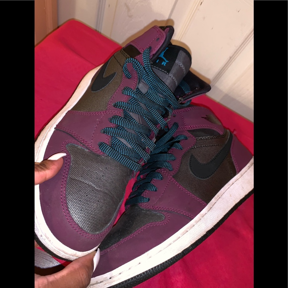 AIR JORDAN